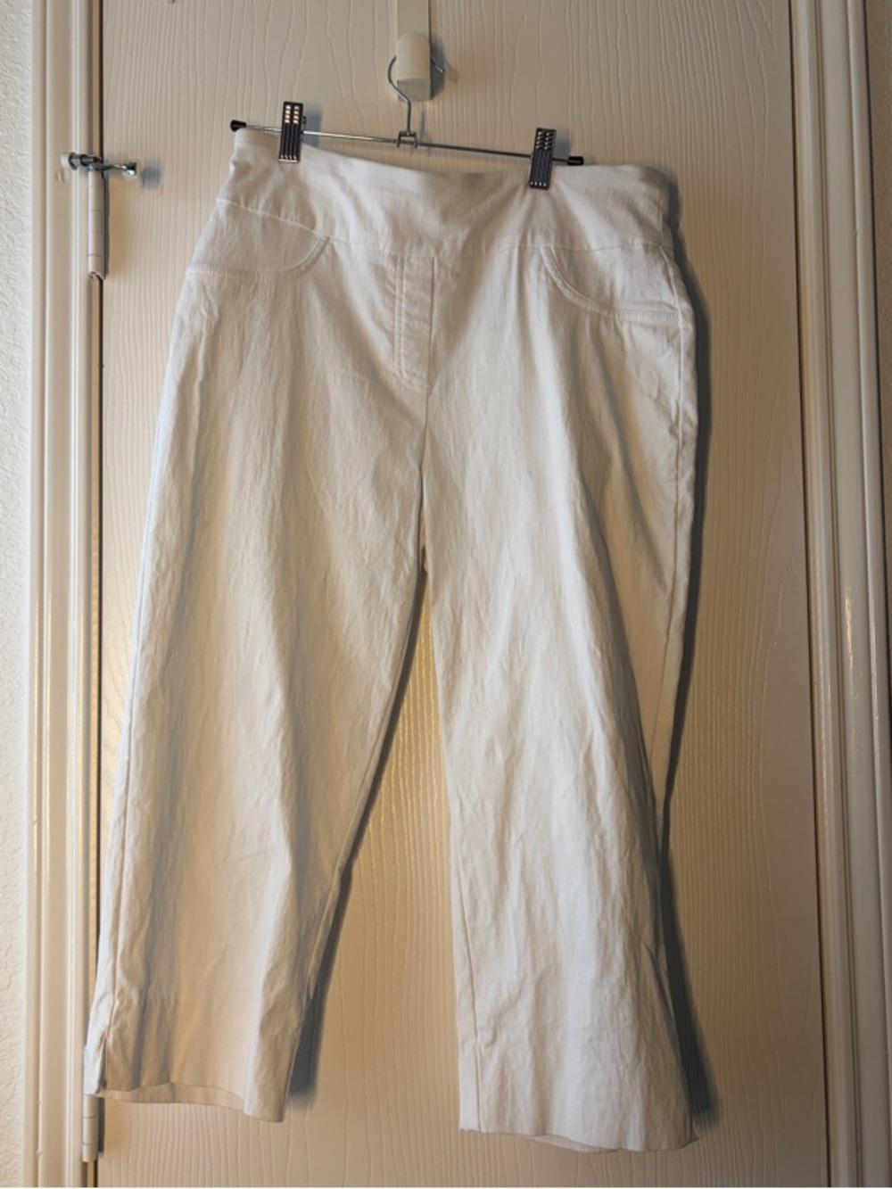 Ruby Rd White Capris